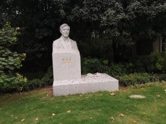 卢星堂 | 文字留韵，，，，，石雕寄思